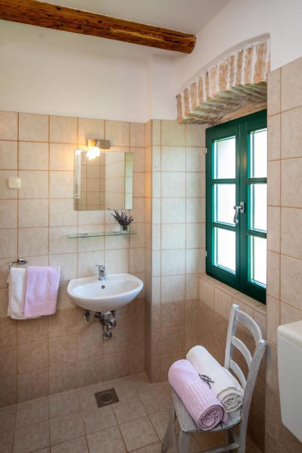 Holiday Home Marija - Roj422 By Interhome Zminj Екстер'єр фото