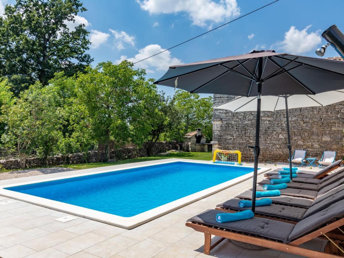 Holiday Home Marija - Roj422 By Interhome Zminj Екстер'єр фото