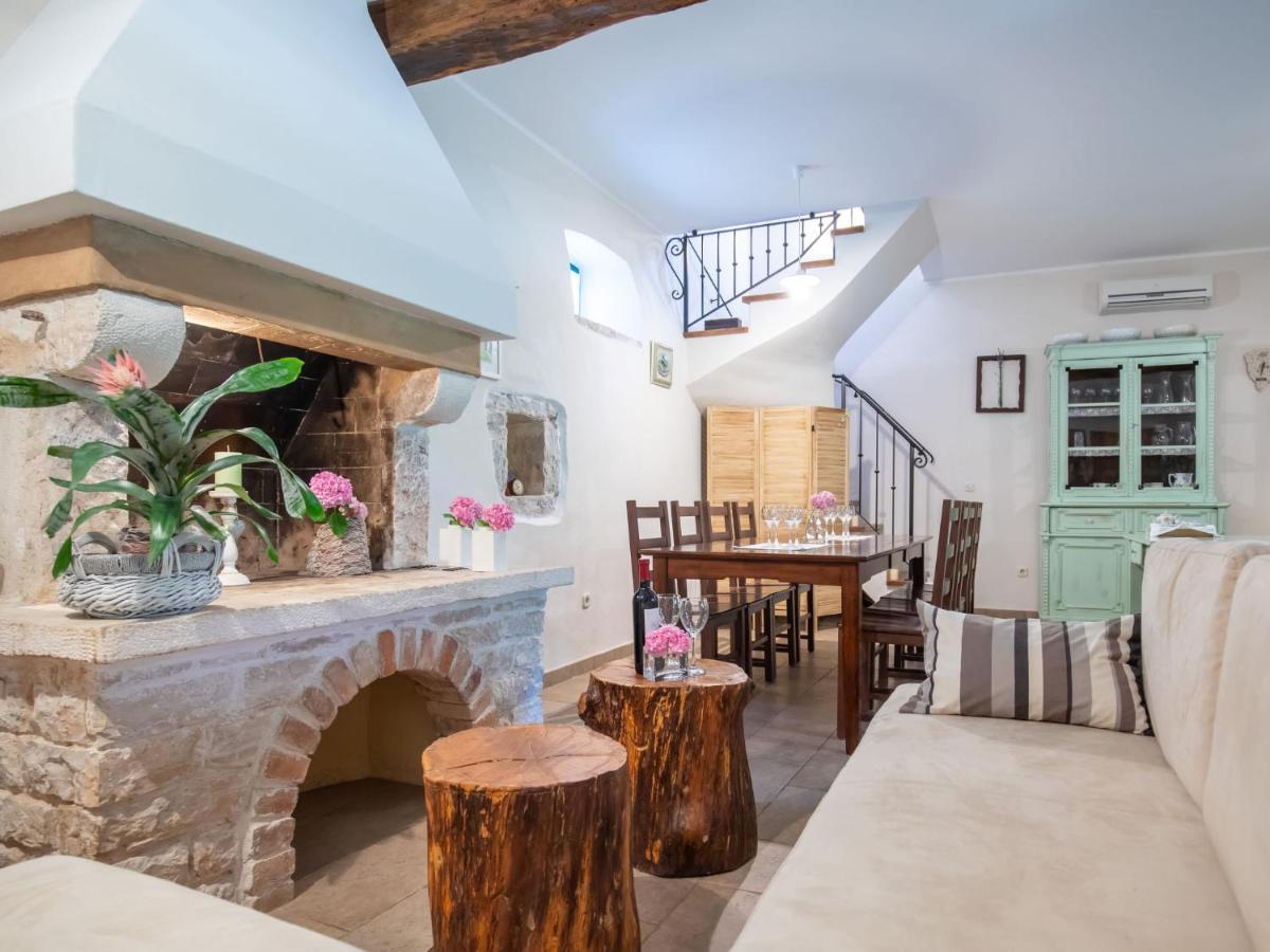 Holiday Home Marija - Roj422 By Interhome Zminj Екстер'єр фото